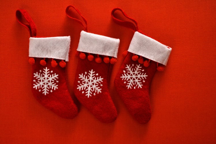 They can actually add just as much festivity to your bedroom decor