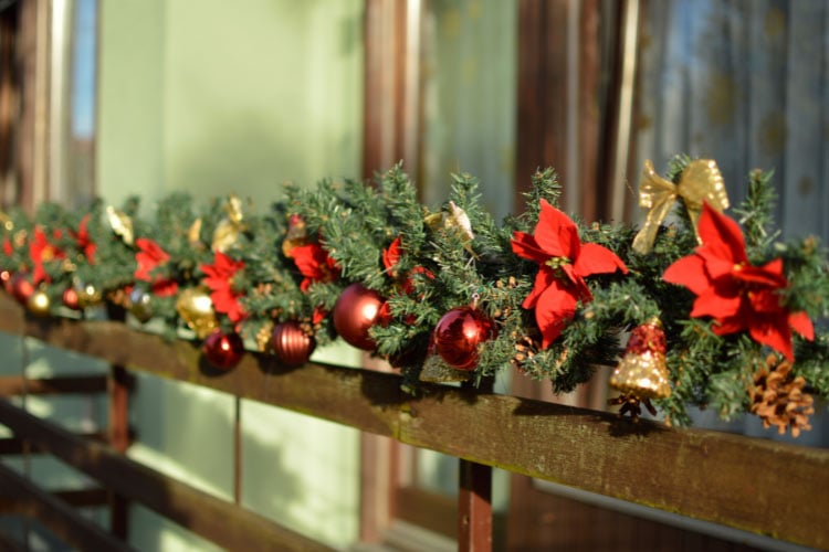 You can add charm to your small apartment balcony by choosing decor