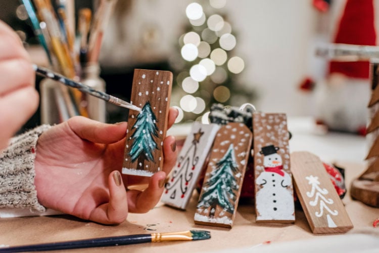 Christmas mantel decor ideas to shine throughout the year