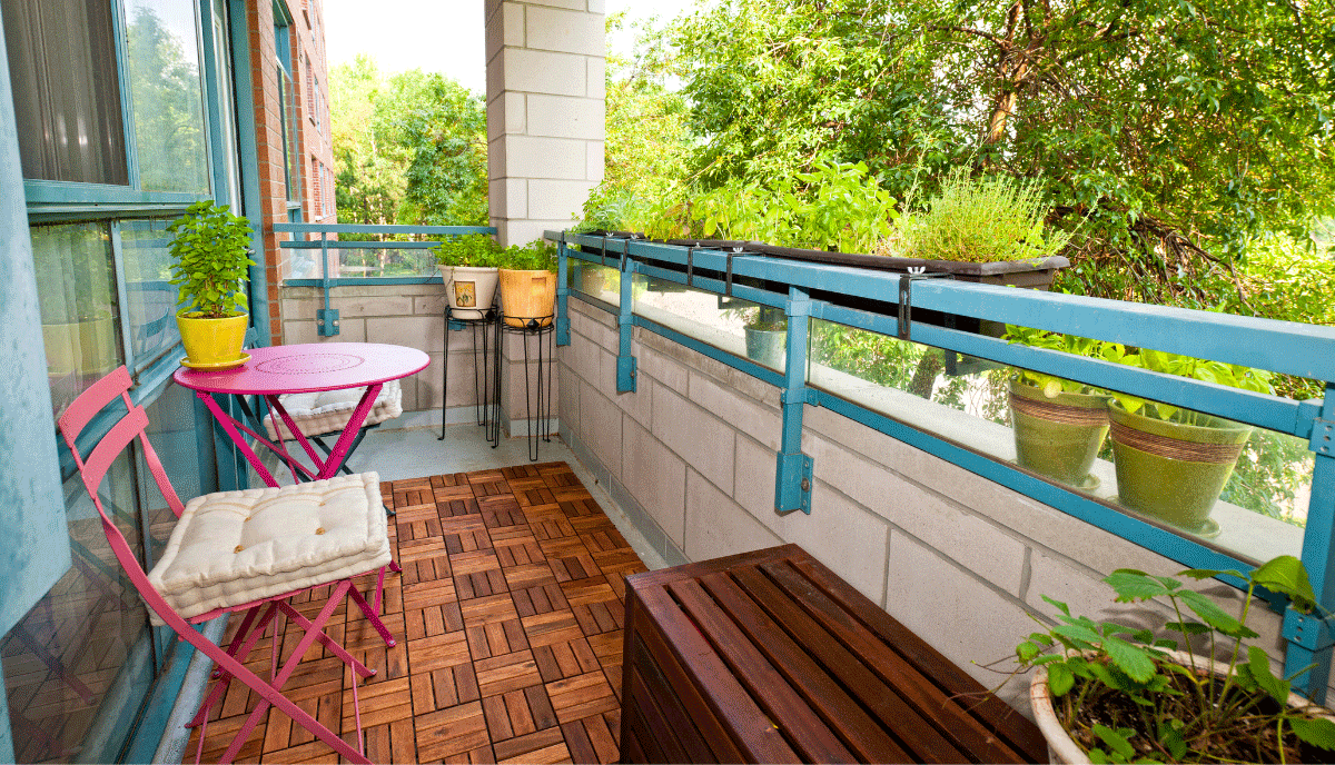 Small Balcony Decor Ideas for Apartment Living