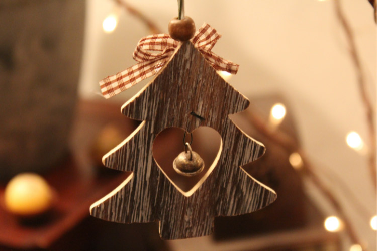 The beauty of wood is that it complements the farmhouse style beautifully
